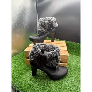 UGG - Ankle Boot with Heel- Black - Size 8.5W